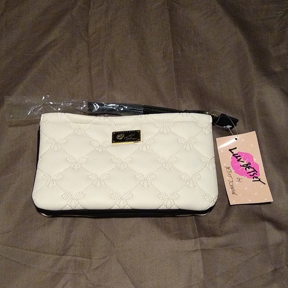 Betsey Johnson Wristlet - Picture 1 of 3